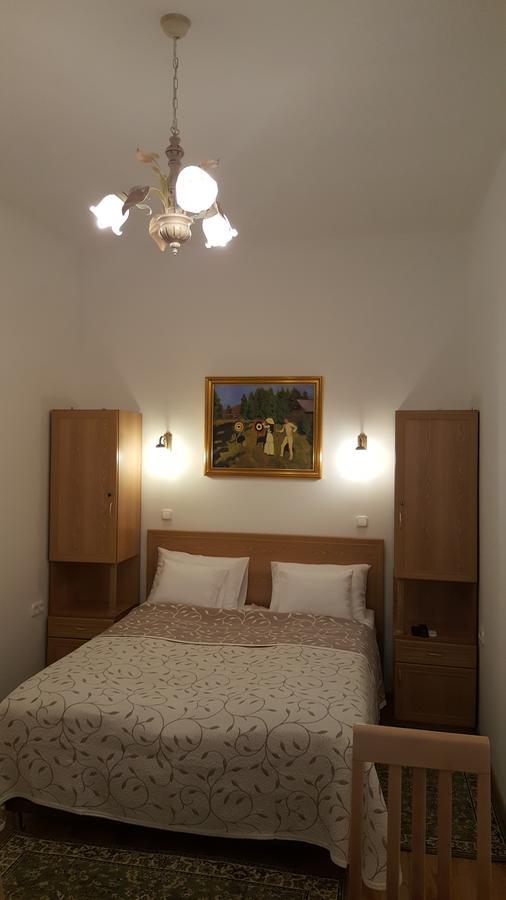 Authentic Akacfa Apartment Budapest Eksteriør bilde