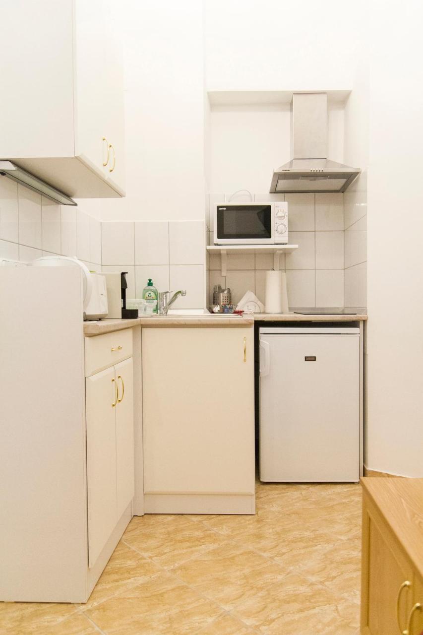 Authentic Akacfa Apartment Budapest Eksteriør bilde