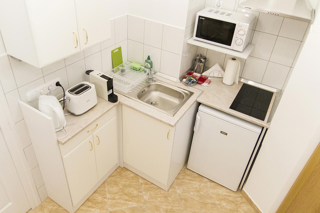Authentic Akacfa Apartment Budapest Eksteriør bilde